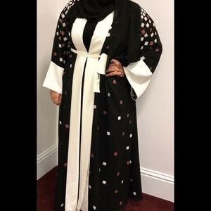 Dubai abaya